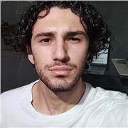 Diploma Liceo Scientifico, attualmente studente di Ingegneria Matematica